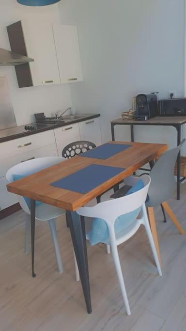 Charmante Petite Maison A 2 Pas De La Mer Maison 6 Биник Экстерьер фото